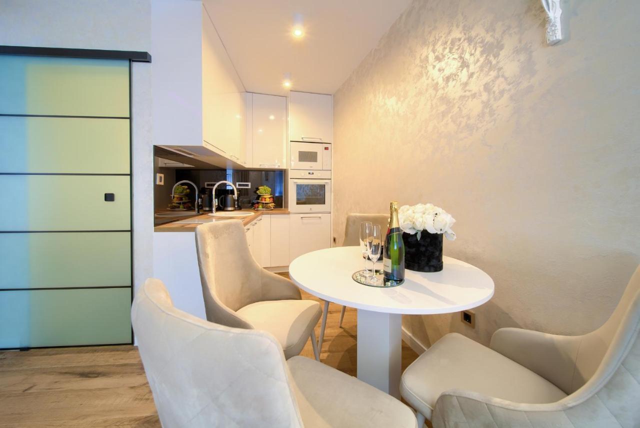Luxury Apartments Jf Rab Town Zewnętrze zdjęcie