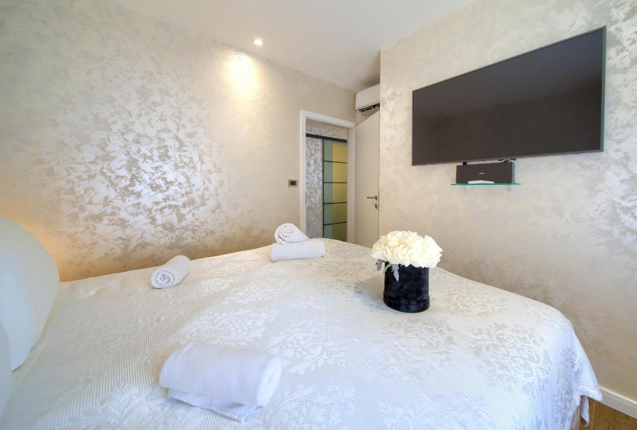 Luxury Apartments Jf Rab Town Zewnętrze zdjęcie